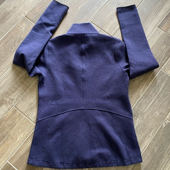 EUC • Lululemon Insculpt Jacket - Picture 6 of 15